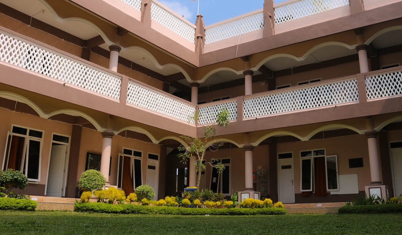 pondok dar ummahatil muminin habib jamal 2